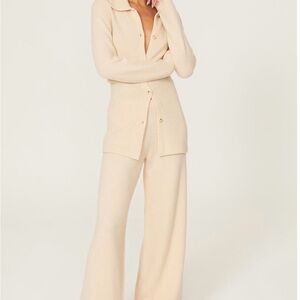 DOWN FROM $150!!!🎉Vince Sweater Pants